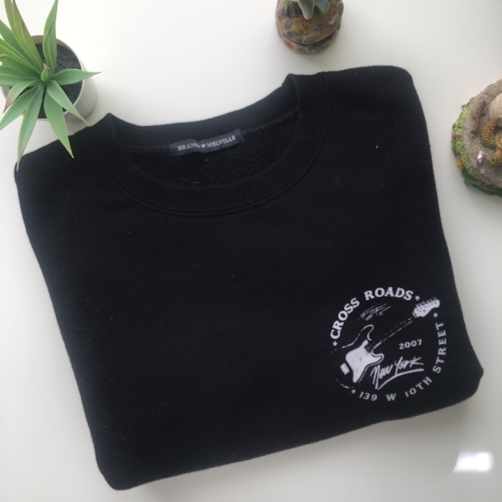NWOT Brandy Melville shirt